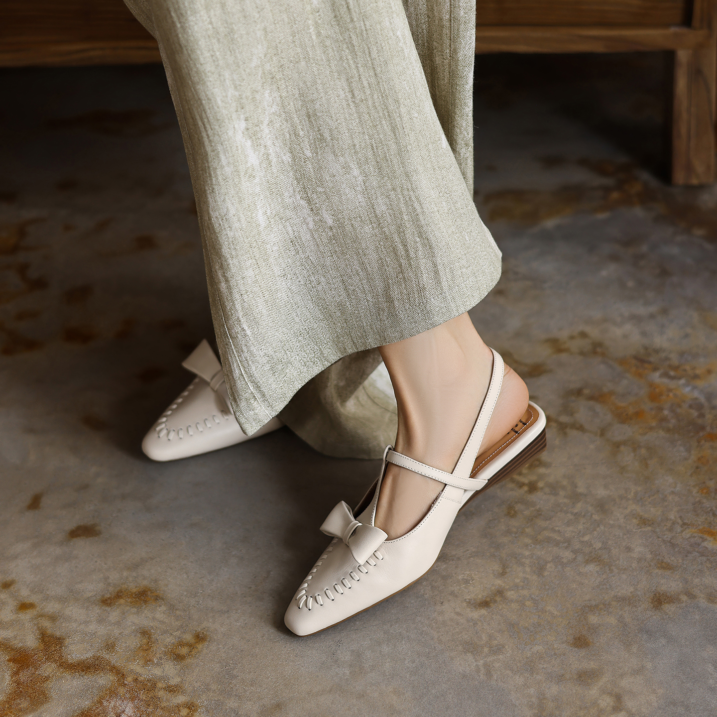 Genuine Leather Cowhide Women' - Leather Classic Strap 리뷰 및 가격