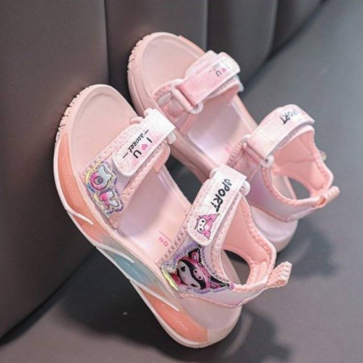 Sanrio Kuromi Toddler Girls Su - Sport Loop Strap 리뷰 및 가격